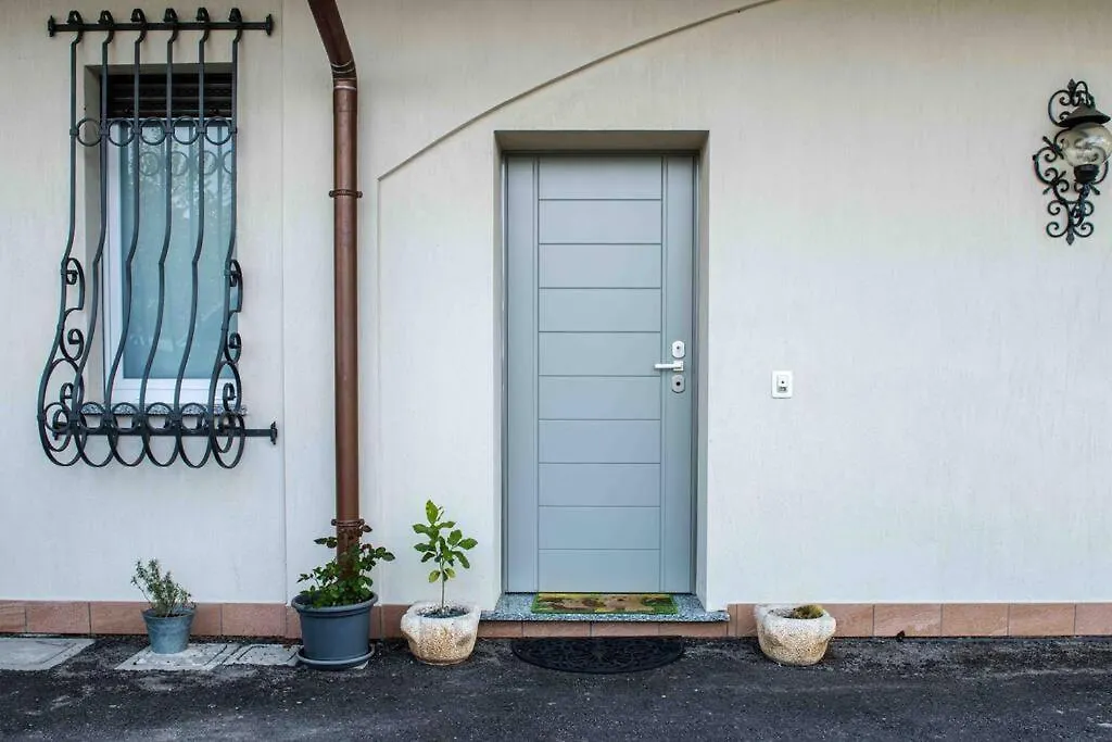 Near Orio Center2Br The Quiet And Relaxing House Apartment Azzano San Paolo